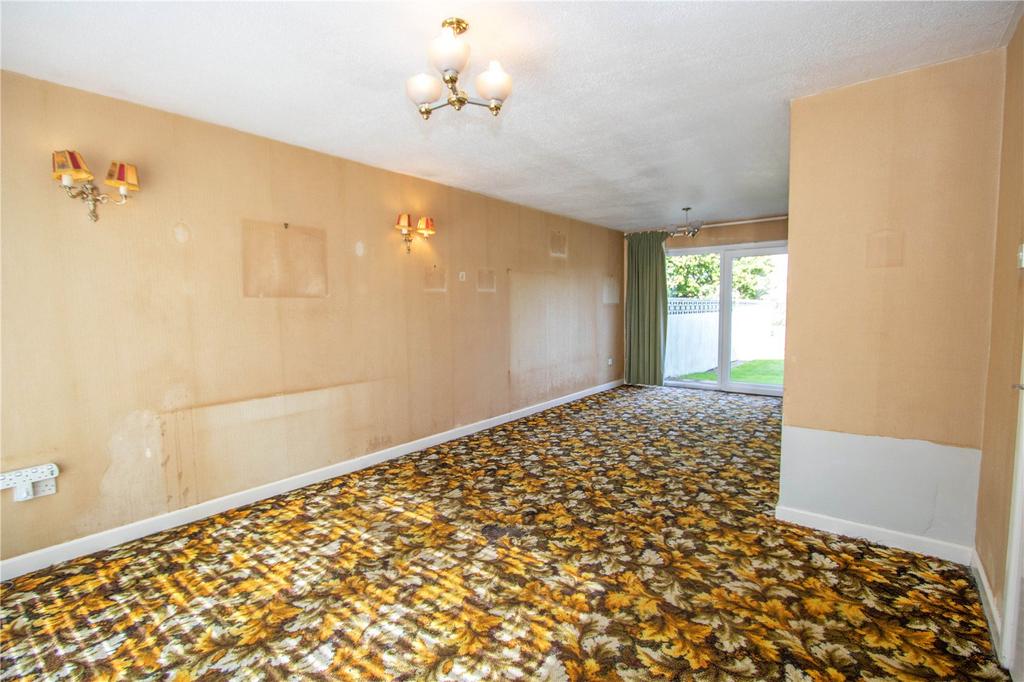 Sitting/Dining Room