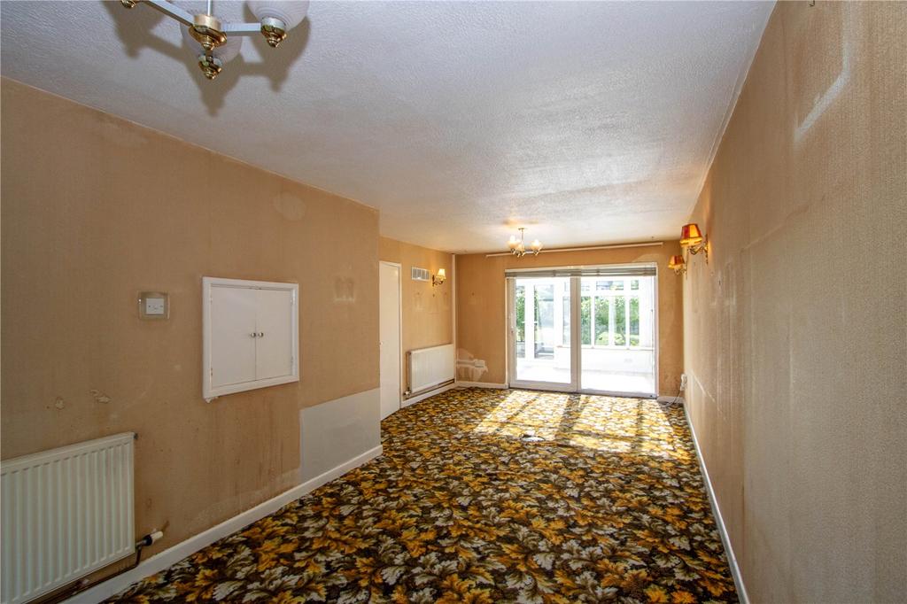 Sitting/Dining Room