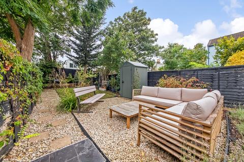 2 bedroom flat for sale, Mosslea Road, SE20