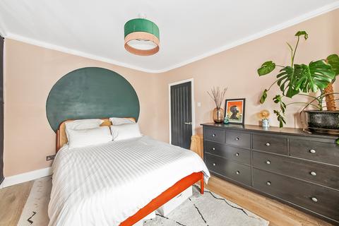 34a Mosslea Road, London, SE20 7BW