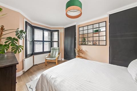 34a Mosslea Road, London, SE20 7BW