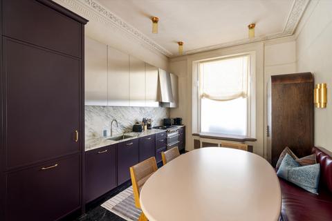 undefined, Ladbroke Gardens, Notting Hill, London, W11