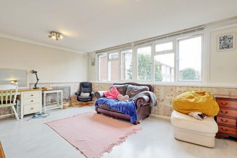 2 bedroom maisonette for sale, Pevensey Close, Basildon, SS13