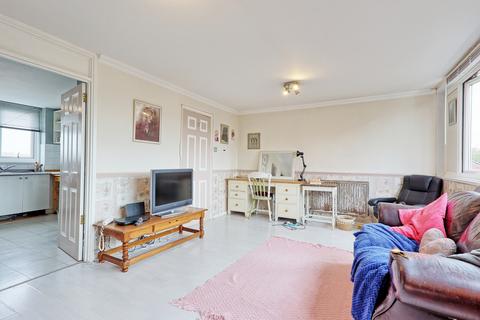 2 bedroom maisonette for sale, Pevensey Close, Basildon, SS13