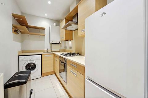 2 bedroom flat to rent, Lambert Road, London SW2