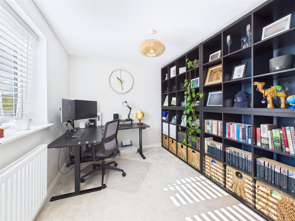 Blur CAM04366 G0-PR0129-STILL012.jpg