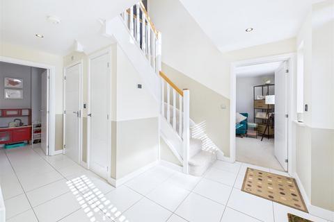 4 bedroom detached house for sale, Lapwing Avenue, Streethay, Lichfield