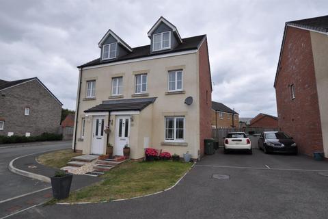 Maes Elen, Carmarthen