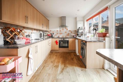 3 bedroom end of terrace house for sale, Kings Road, Evesham, WR11