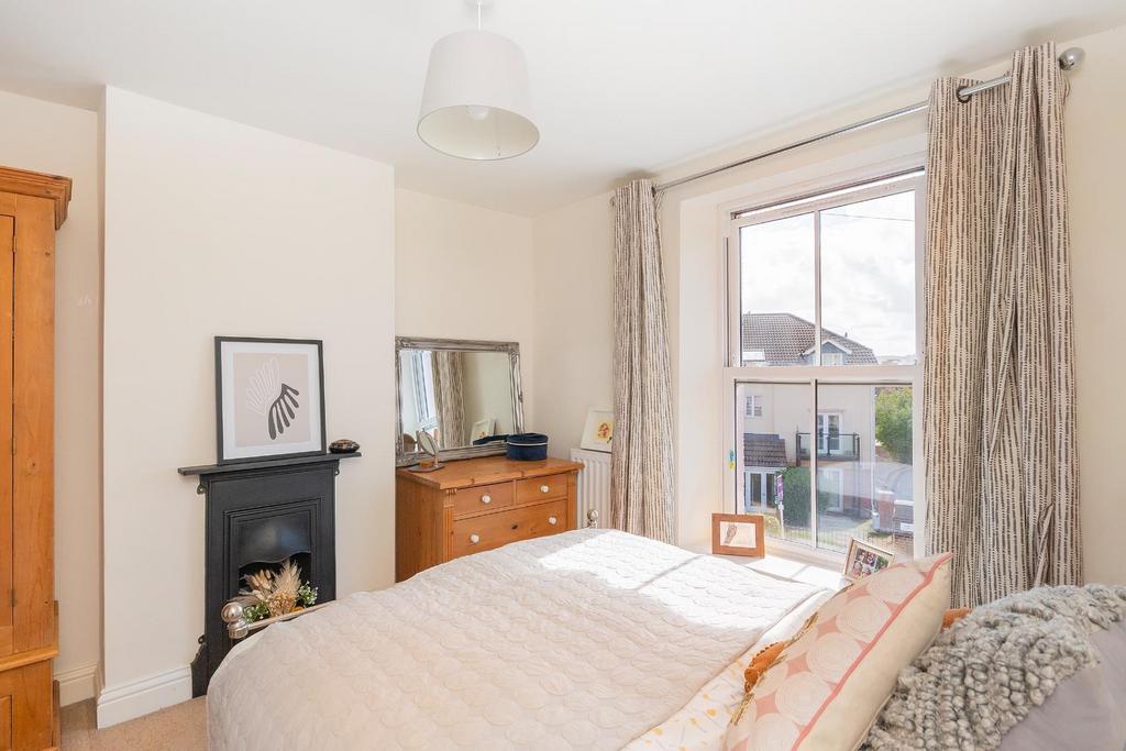 H4 P0 RCSN - Bedroom H.jpg