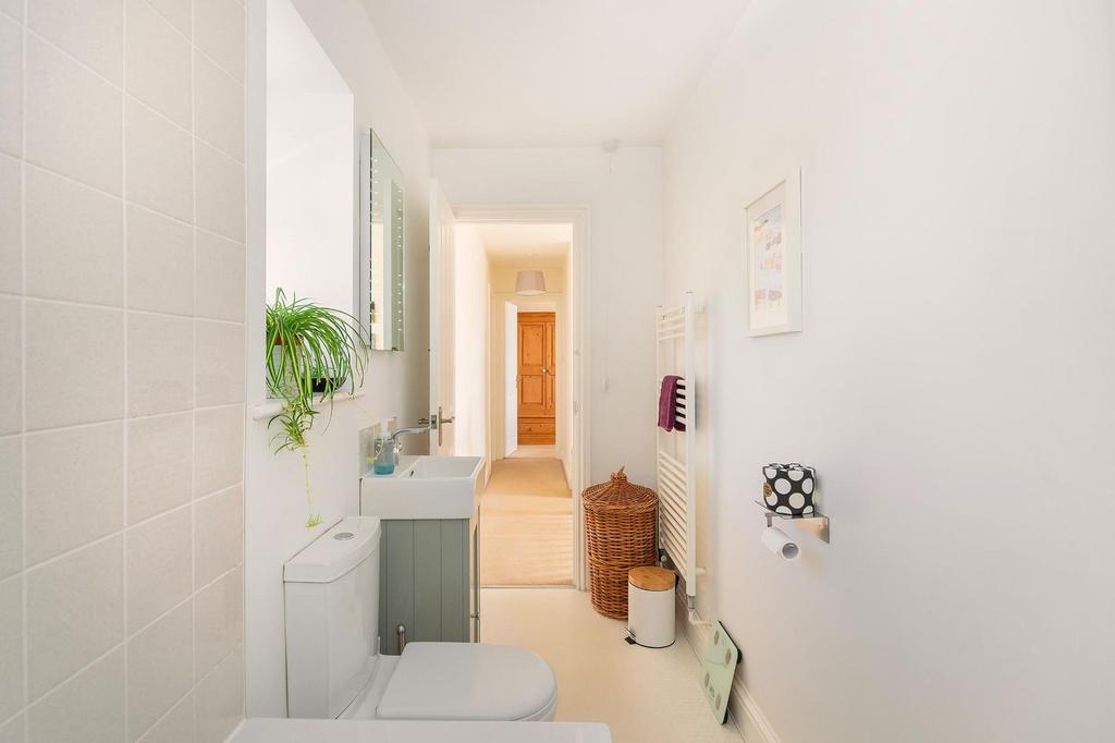 H4 P0 RCSN - Bathroom A.jpg