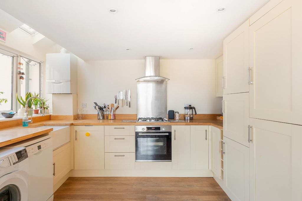 H4 P0 RCSN - Kitchen B.jpg