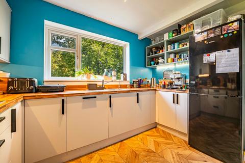 3 bedroom semi-detached house for sale, Belmont Close, Beeston, NG9