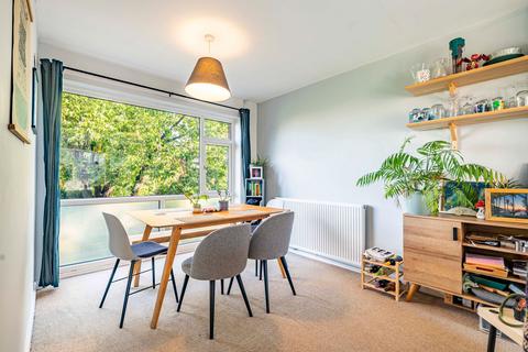 3 bedroom semi-detached house for sale, Belmont Close, Beeston, NG9