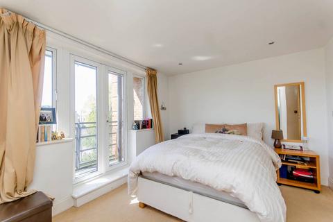 undefined, Oakbark House, Brentford, TW8