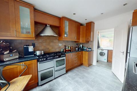 4 bedroom detached house for sale, Cooper Lane, Shelf, Halifax