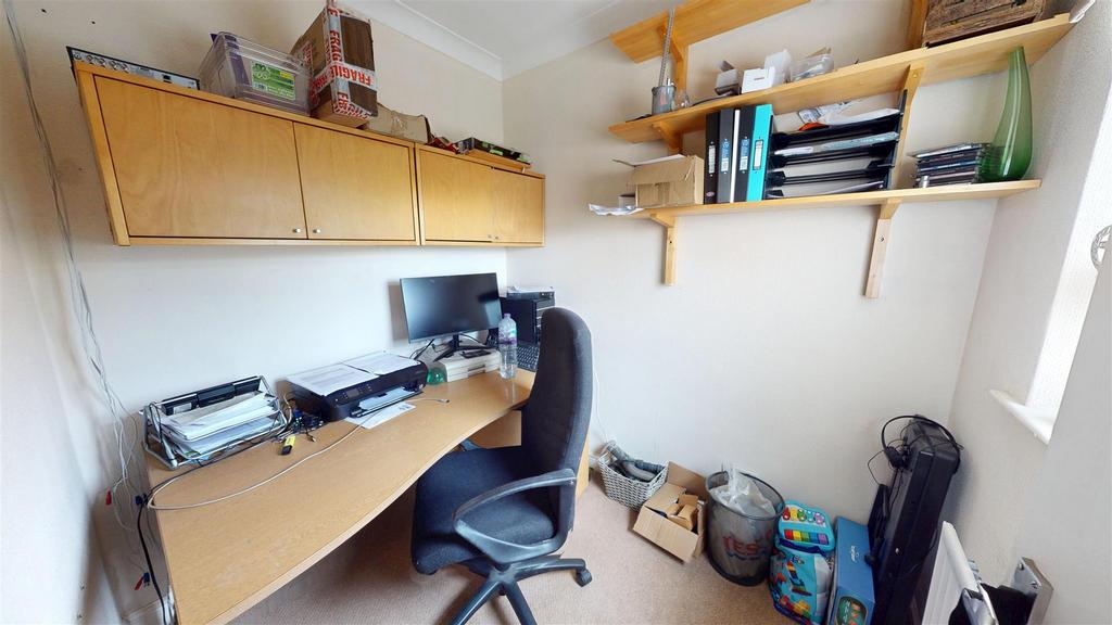 Bedroom/Home Office