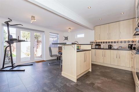 undefined, Kipling Avenue, Worthing