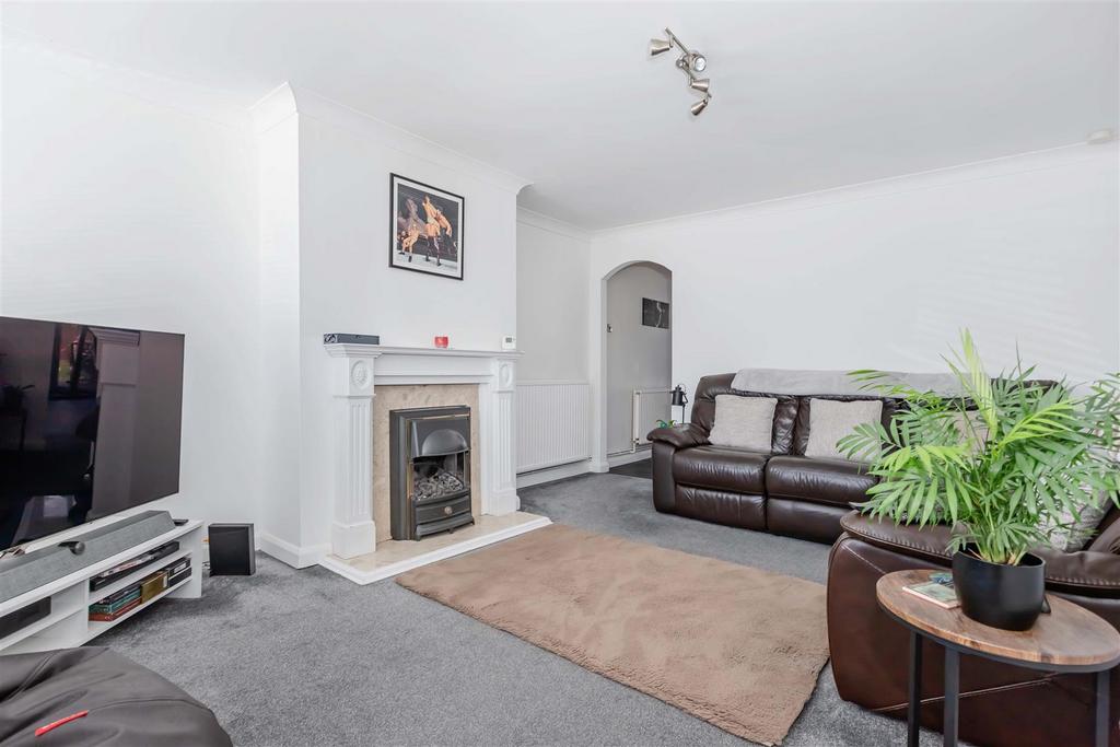 Kipling Ave 4.jpg