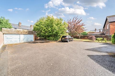 5 bedroom detached house for sale, Station Road, Petersfield, GU32