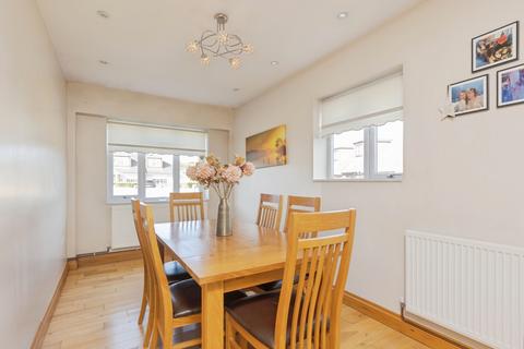 4 bedroom bungalow for sale, Green Way, Longfield DA3