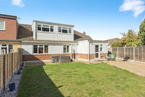 4 bedroom bungalow for sale, Green Way, Longfield DA3