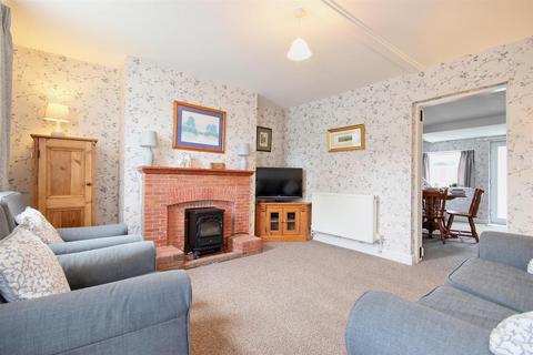 2 bedroom end of terrace house for sale, Main Street, Sigglesthorne