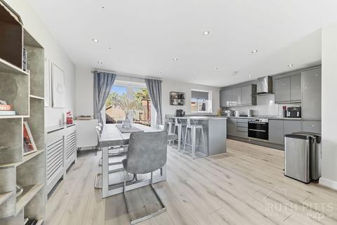 9 Priory Place, Featherstone, Pontefract, WF7 5FP