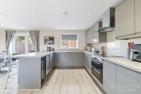 9 Priory Place, Featherstone, Pontefract, WF7 5FP