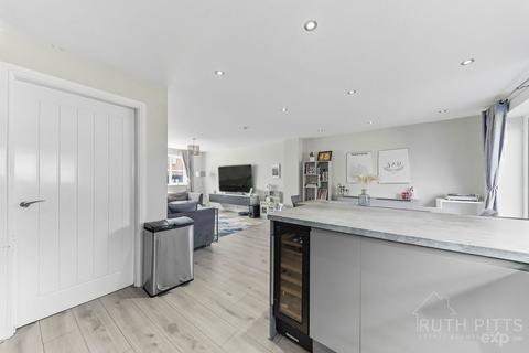 9 Priory Place, Featherstone, Pontefract, WF7 5FP
