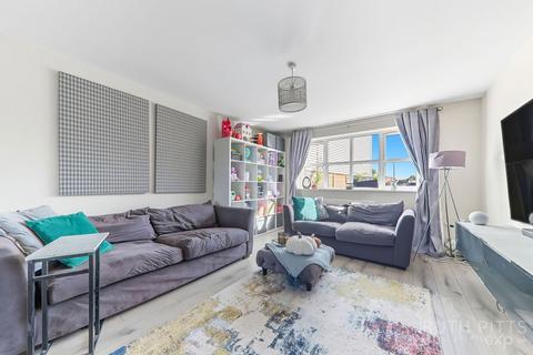 9 Priory Place, Featherstone, Pontefract, WF7 5FP