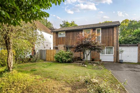 172 Foresters Drive, Wallington, SM6 9LA