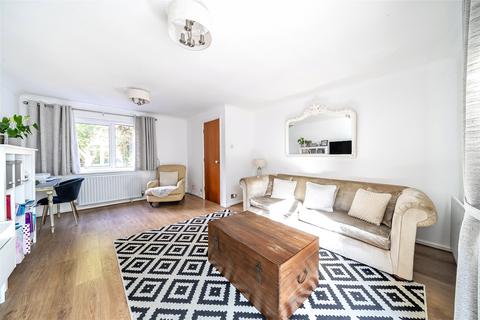 172 Foresters Drive, Wallington, SM6 9LA