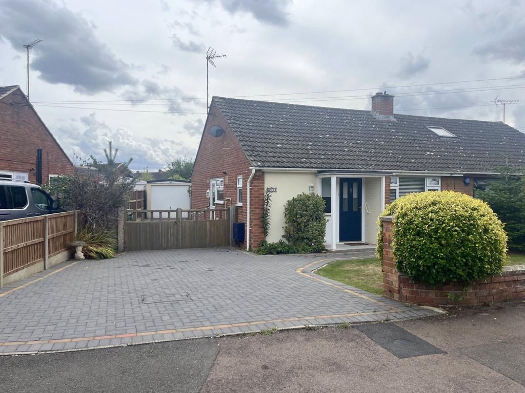 2 Bedroom Semi Detached Bungalow for Sale