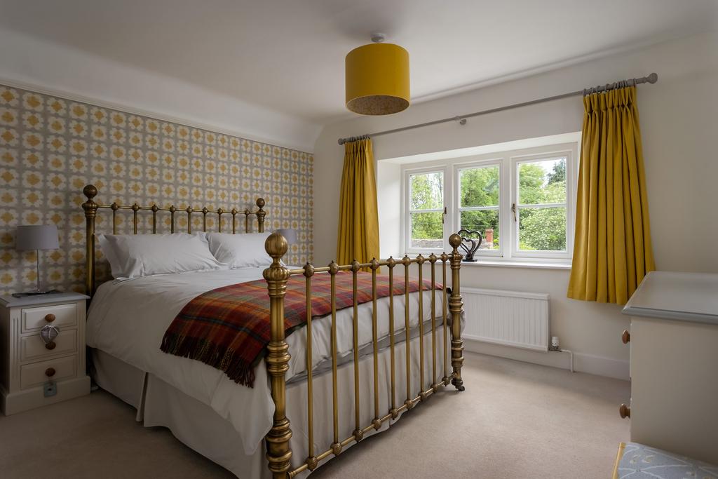 Lavender Cottage, Dunstibourne Leer, GL7 7 AS,...