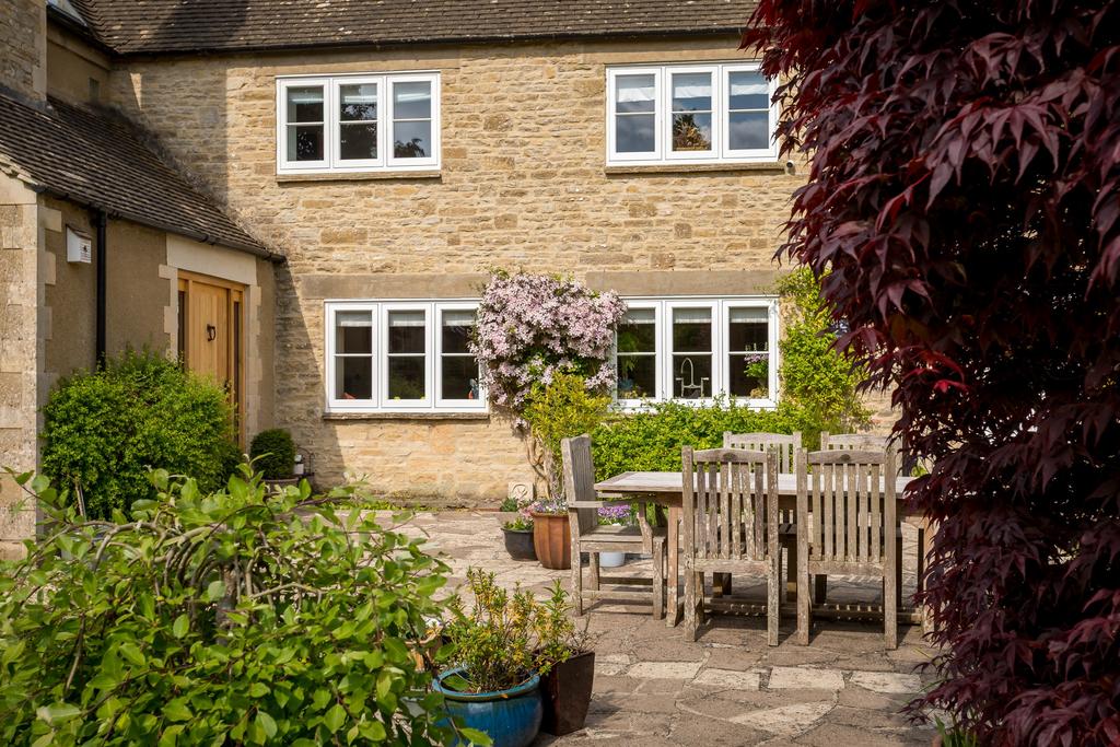Lavender Cottage, Dunstibourne Leer, GL7 7 AS,...