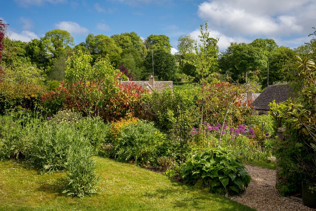 Lavender Cottage, Dunstibourne Leer, GL7 7 AS,...