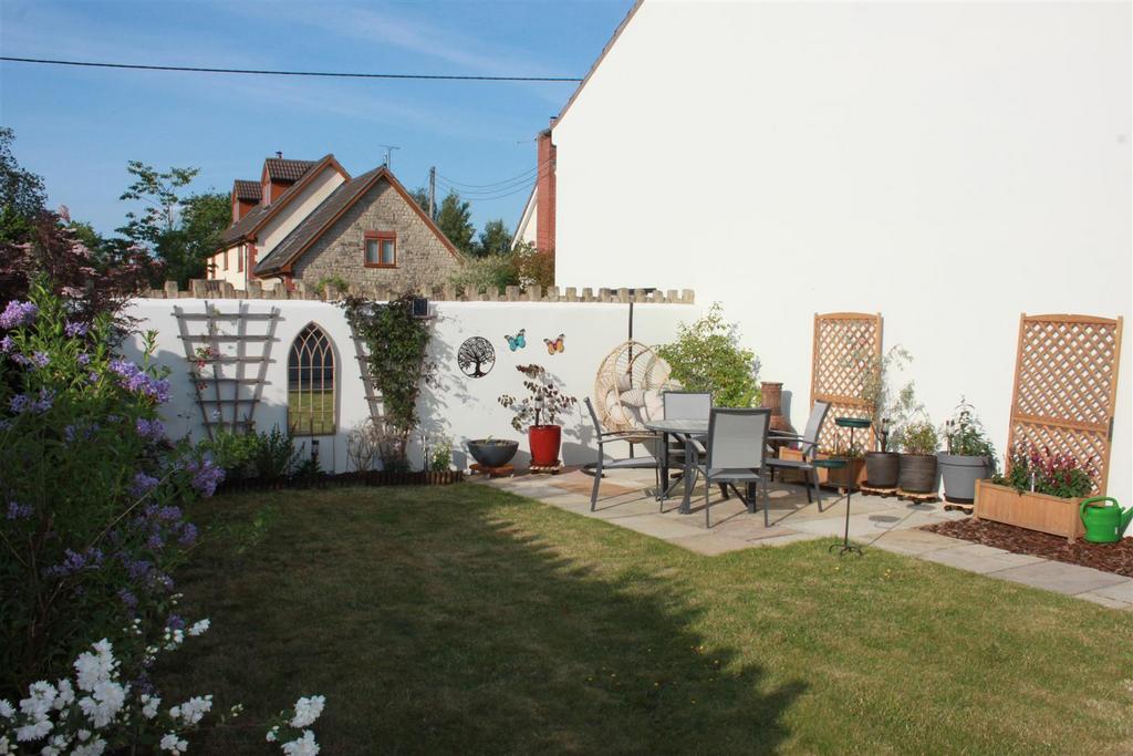 Summertime Garden