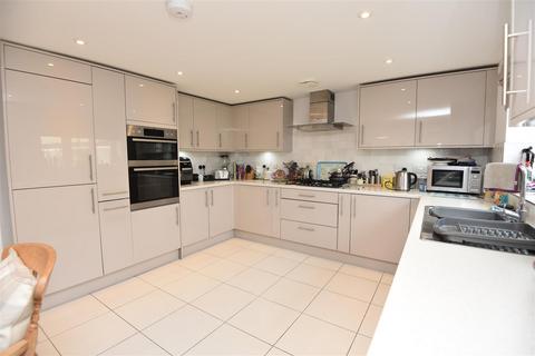 undefined, Bristle Grove, Mere, Warminster