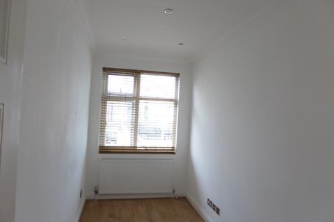2 bedroom flat to rent, George Street, Croydon CR0