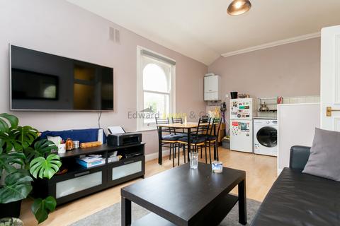 1 bedroom flat to rent, Drayton Park, London N5