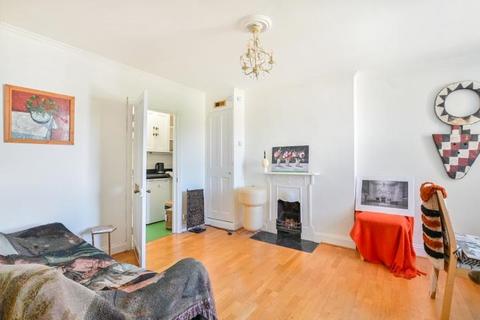 1 bedroom flat for sale, Clanricarde Gardens, London, W2
