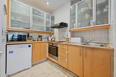 3 bedroom apartment for sale, Boscombe Road, London, W12