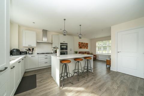 undefined, Mallard Crescent, Caddington, LU1