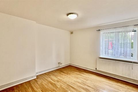2 bedroom apartment for sale, Lampton Road, Hounslow TW3