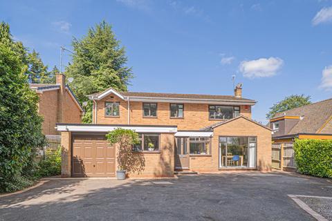 Station Road, Knowle, B93