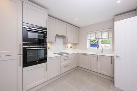 2 bedroom end of terrace house for sale, Plot 77, The Beaufort at De Havilland Place, Waltham Road SL6