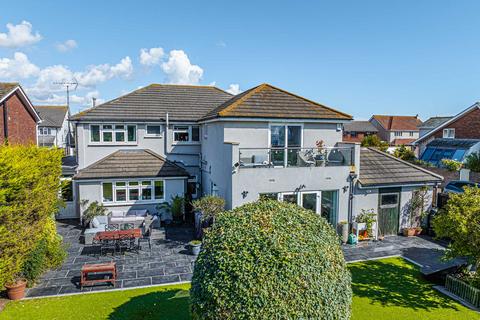 5 bedroom detached house for sale, Southend-on-sea SS1