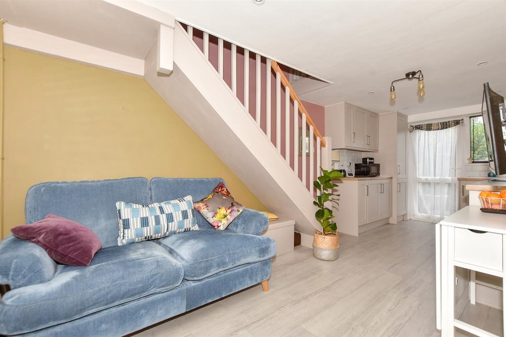 Lounge/ Kitchen