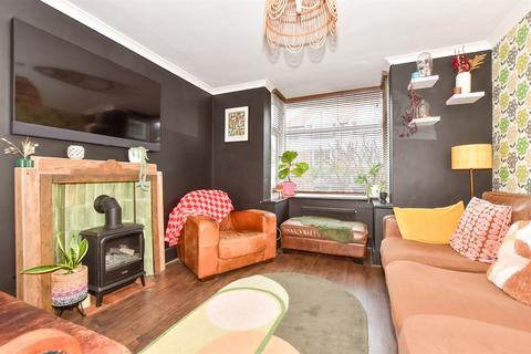 4 bedroom semi-detached house for sale, Segrave Crescent, Folkestone CT19